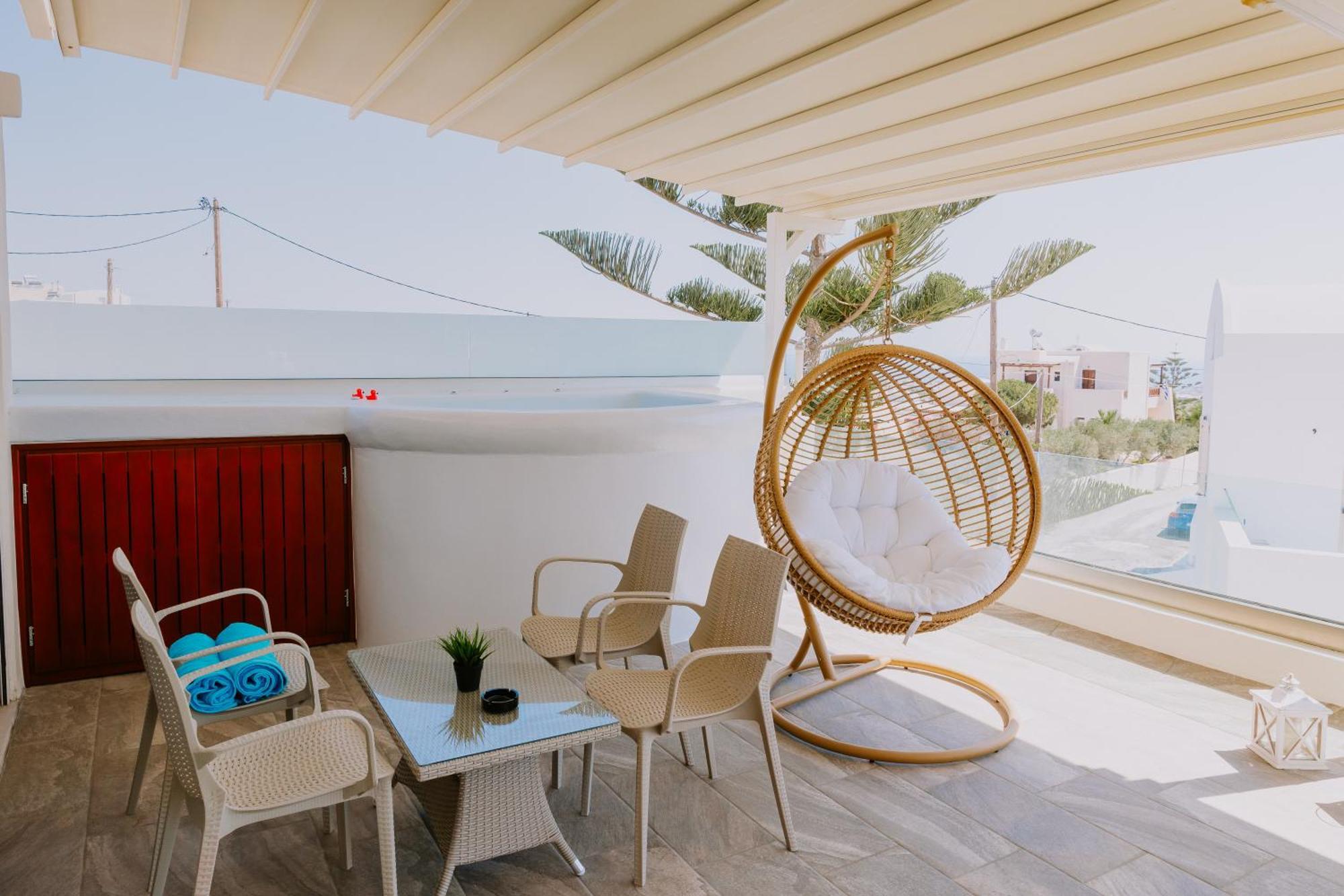 Sun Stories Suites Vóthon Екстериор снимка