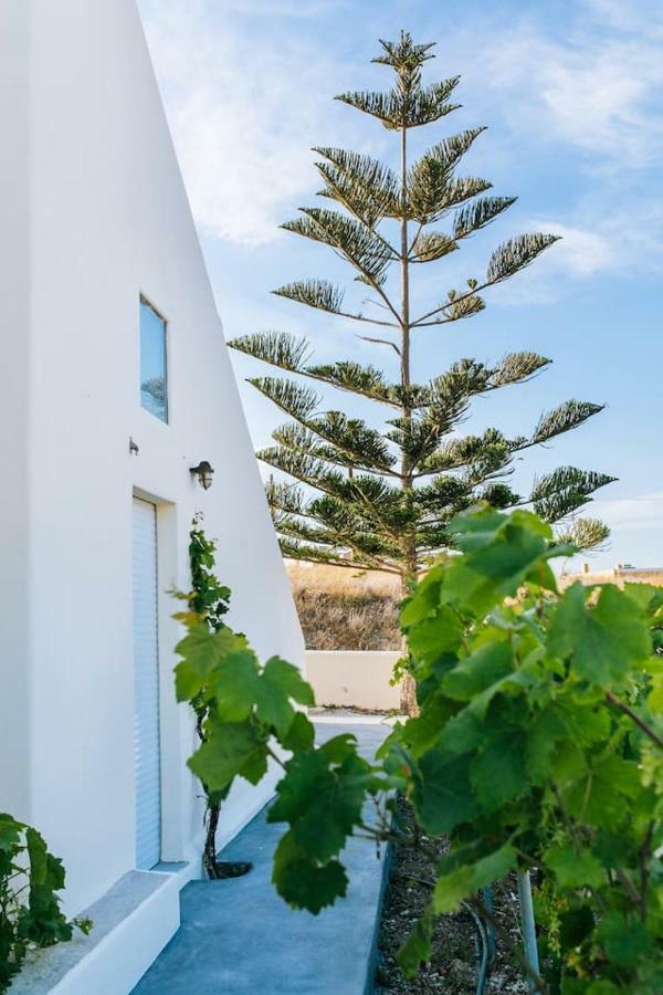 Sun Stories Suites Vóthon Екстериор снимка